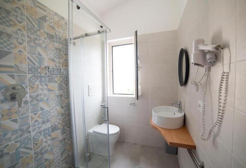 اتاق استاندارد, B&b Belvedere