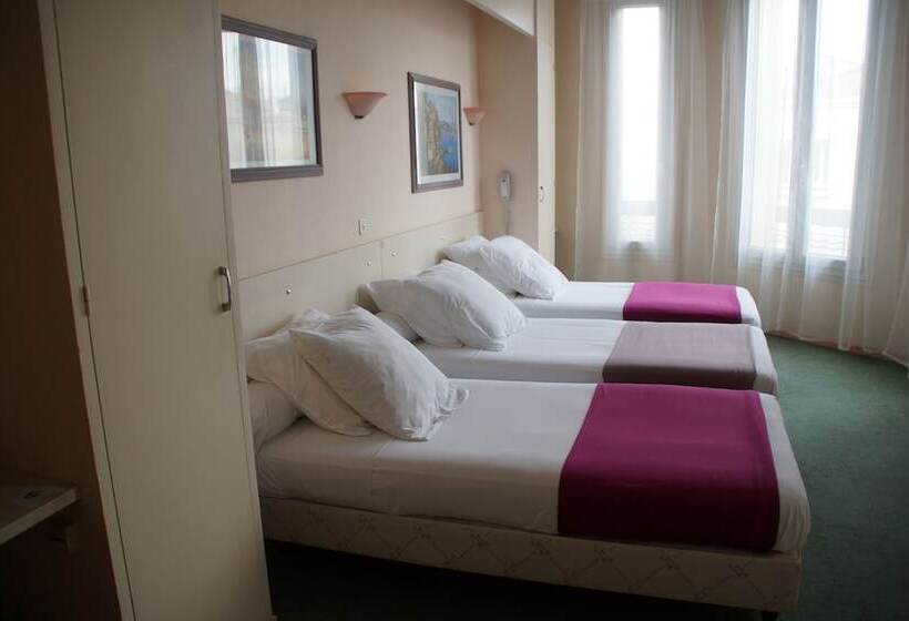 Habitación Triple Estándar, Aragon