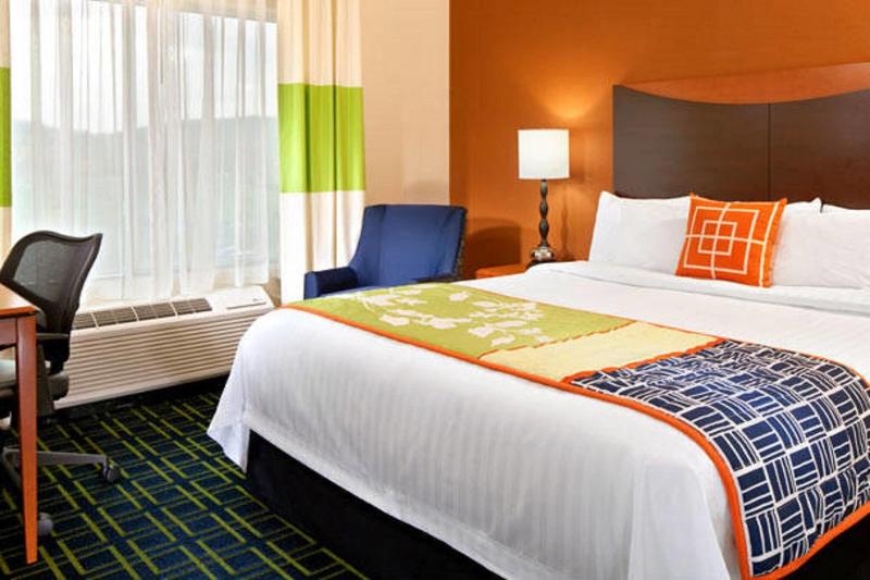 اتاق استاندارد با تخت بزرگ, Fairfield Inn & Suites Tulsa South Medical District