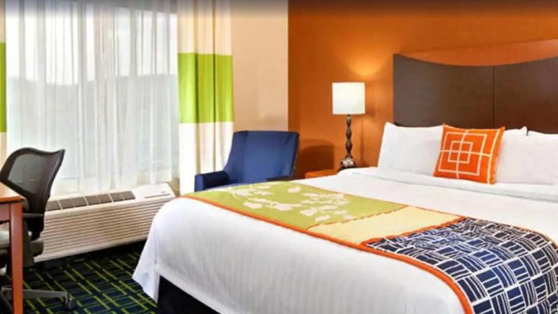 اتاق استاندارد با تخت بزرگ, Fairfield Inn & Suites Tulsa South Medical District