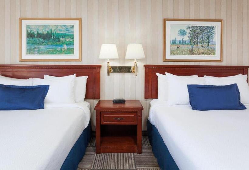 Номер Стандарт, Travelodge By Wyndham Miramichi New Brunswick