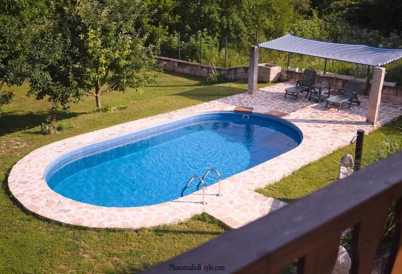 Вилла с 1 спальней и бассейном, Neda S House