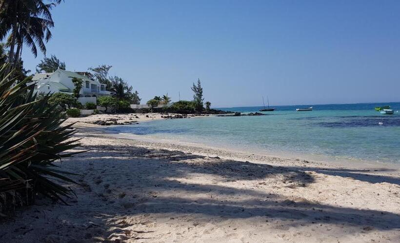 ویلای استاندارد با چشم‌انداز باغ, Colibri Beach Villas