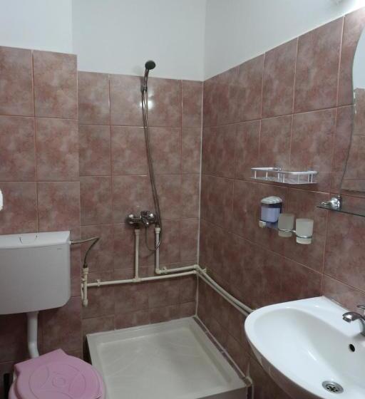 اتاق استاندارد, Casa David