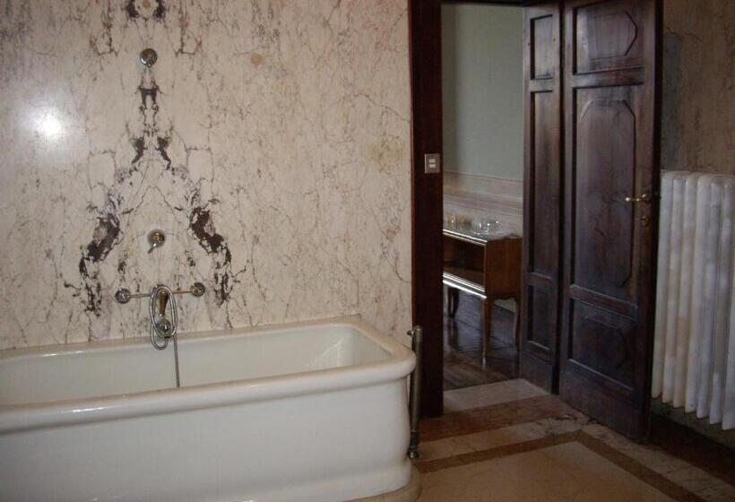 اتاق استاندارد سه تخته با بالکن, Villa Benni B&b