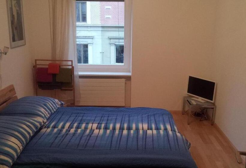 آپارتمان 2 خوابه با بالکن, Guesthouse Casa Esperanza Basel