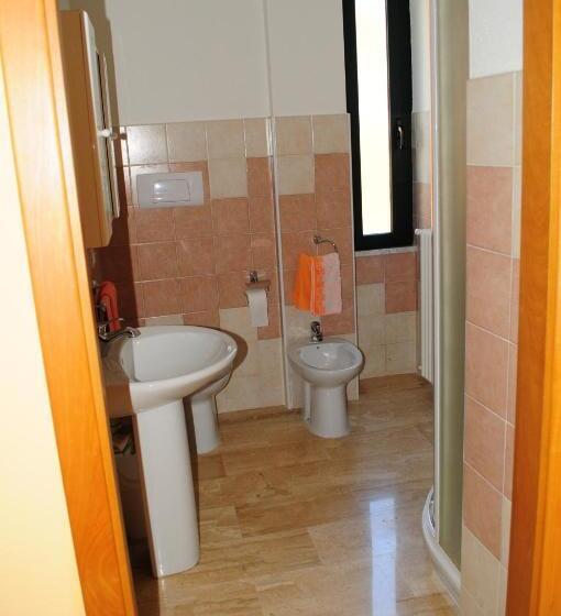اتاق استاندارد چهار تخته, Affittacamere S Ortensia