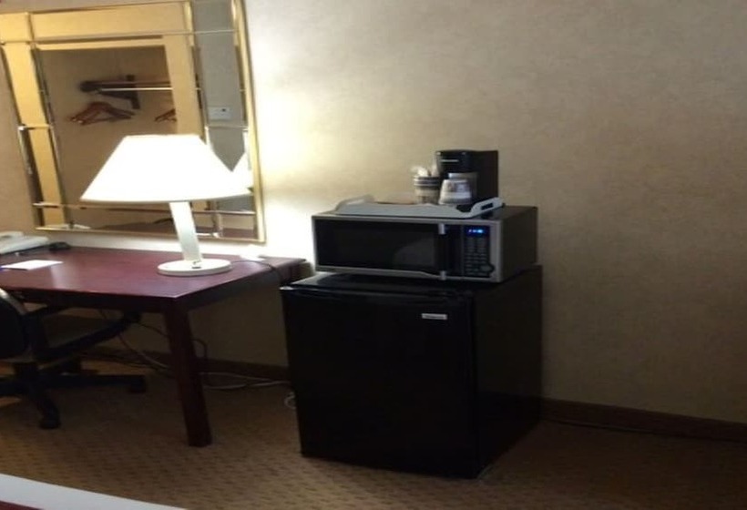 Номер Стандарт 2 Двуспальные Кровати, Best Western Dartmouth new Bedford