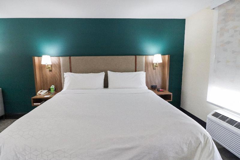 Стандартный Номер Кровать Кинг, Holiday Inn Quincy, An Ihg