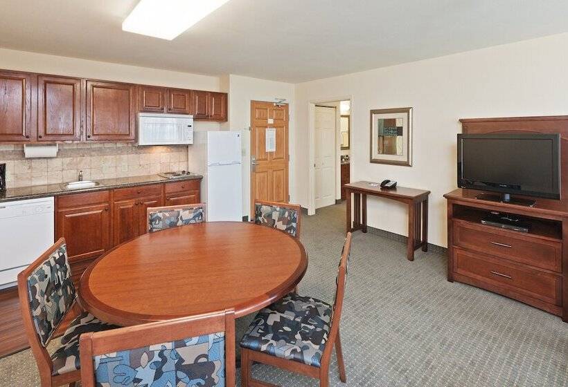 استودیوی استاندارد, Staybridge Suites Wichita, An Ihg