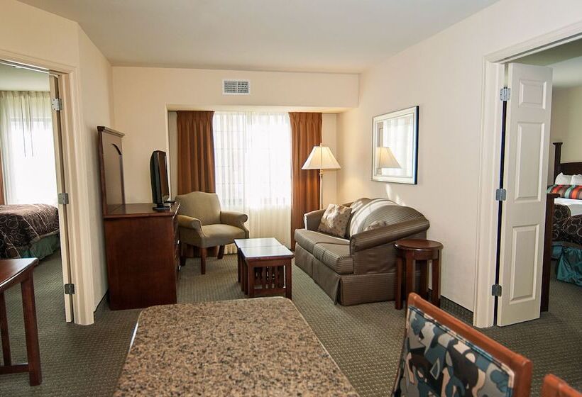 سوئیت 2 خوابه, Staybridge Suites Wichita, An Ihg