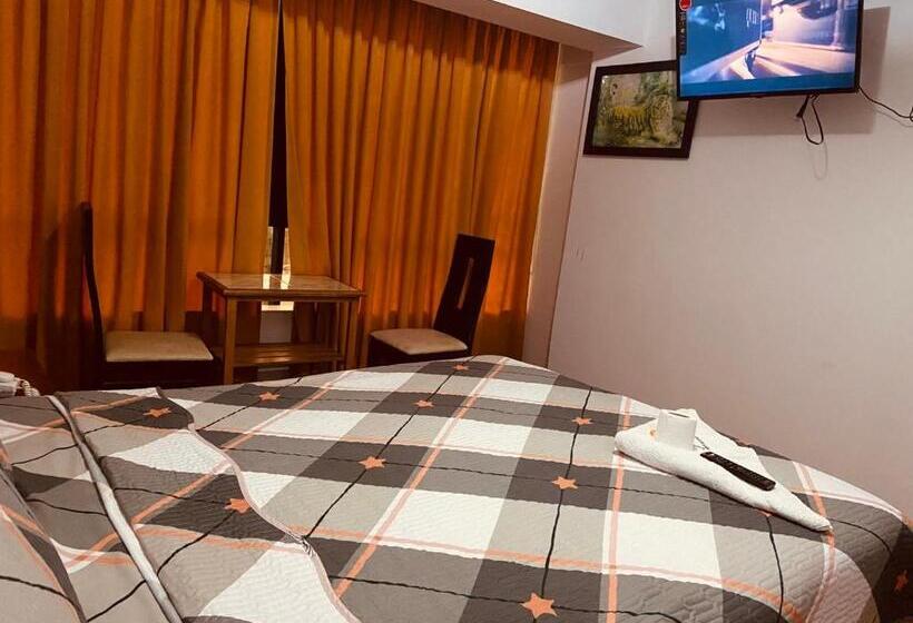 اتاق لوکس با تخت بزرگ, Puerto Bayovar