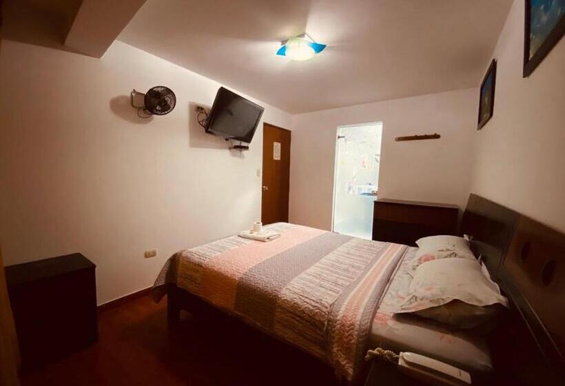 اتاق لوکس با تخت بزرگ, Puerto Bayovar