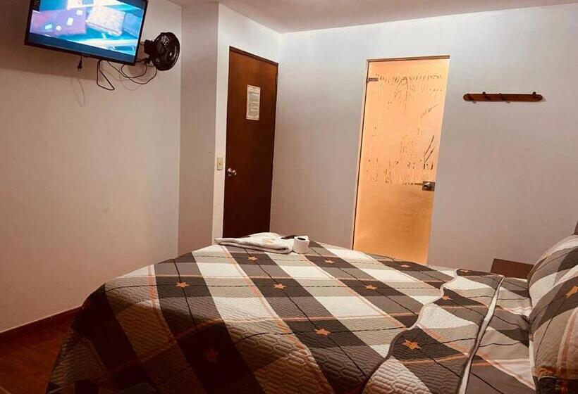 اتاق لوکس با تخت بزرگ, Puerto Bayovar