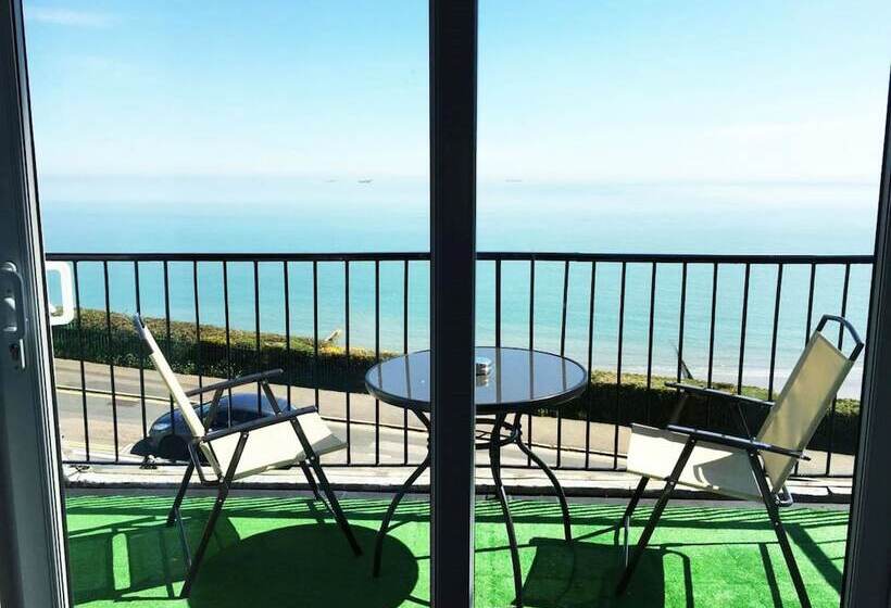 Quarto Estandar Vista Mar, Harrow Lodge
