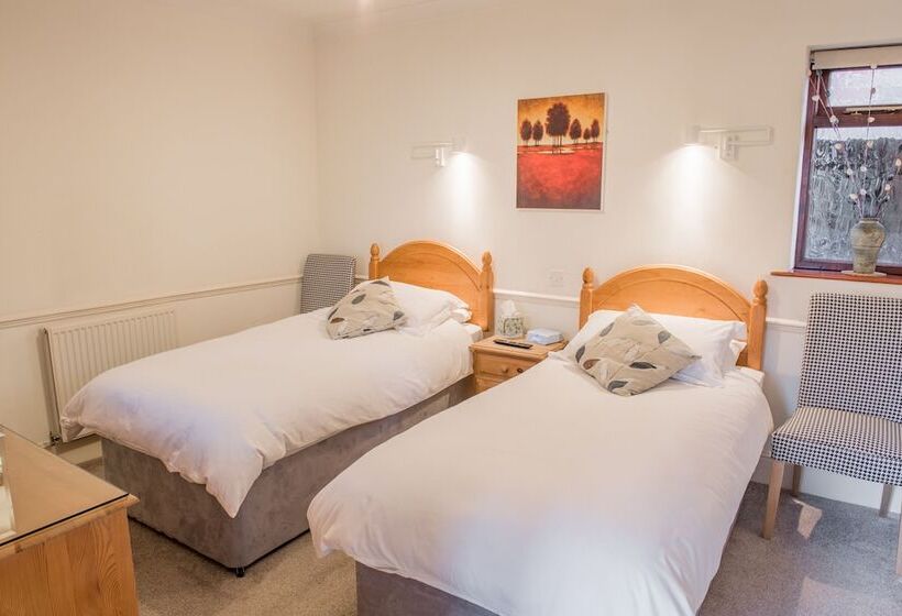 اتاق استاندارد, Toothbrush Rooms At Lattice Lodge   Guest Kitchen & Ev Recharging