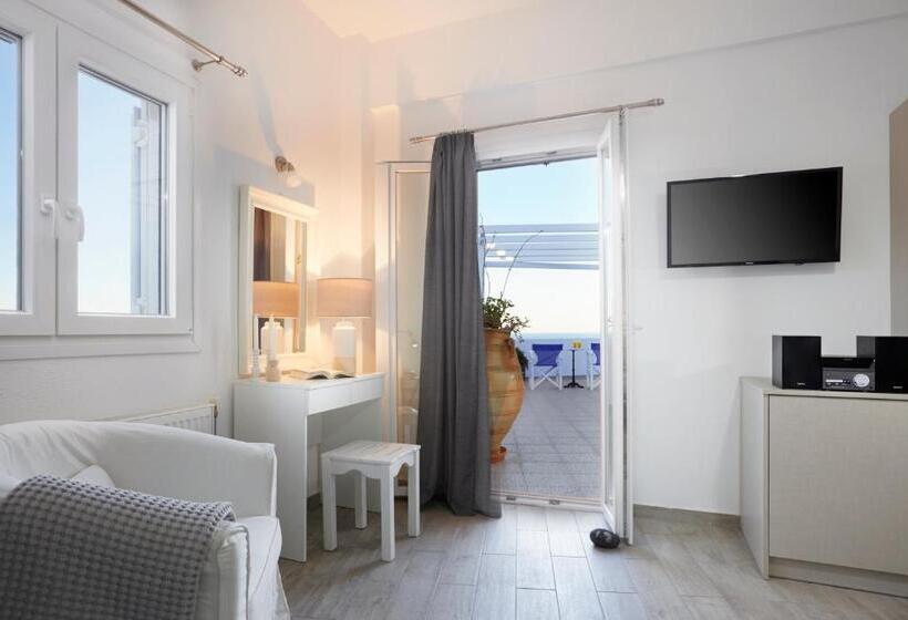 سوییت با چشم‌انداز دریا, Milos Villas