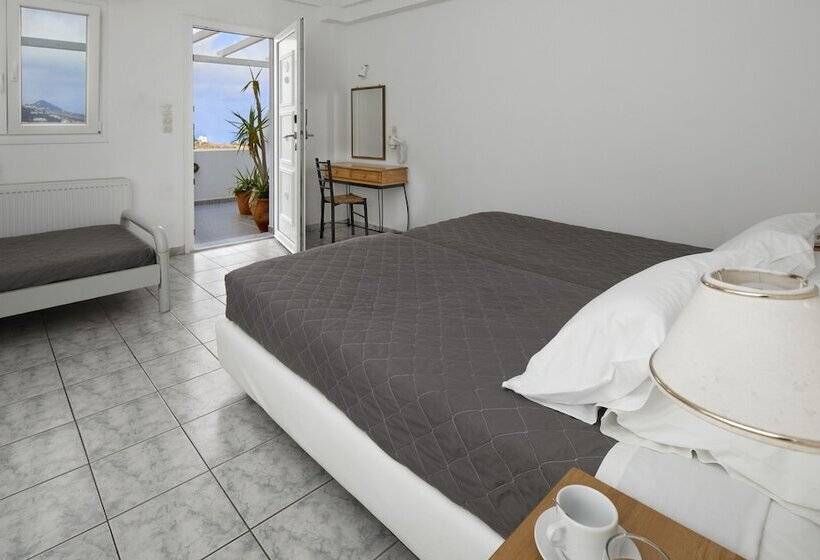 اتاق اکونومی, Milos Villas