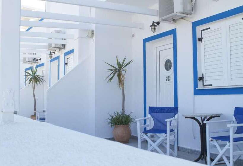 اتاق اکونومی, Milos Villas