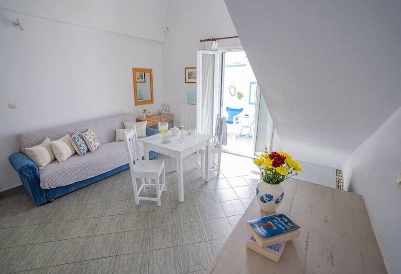سوییت, Milos Villas