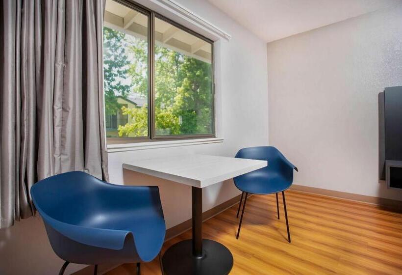 Стандартный Номер Кровать Кинг, Motel 6gresham, Or  Portland