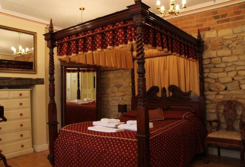 Номер Superior, Bail House