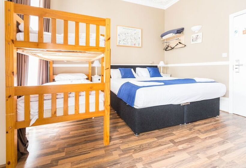 Семейный Номер, Ebury House