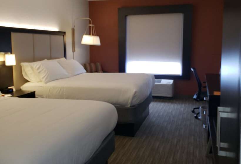 스위트, Holiday Inn Express Lake Okeechobee, An Ihg