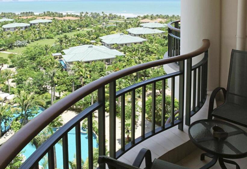 Номер Deluxe Вид на Море, Howard Johnson Resort Sanya Bay