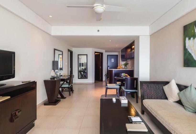 Люкс Premium 2 Спальни, Howard Johnson Resort Sanya Bay