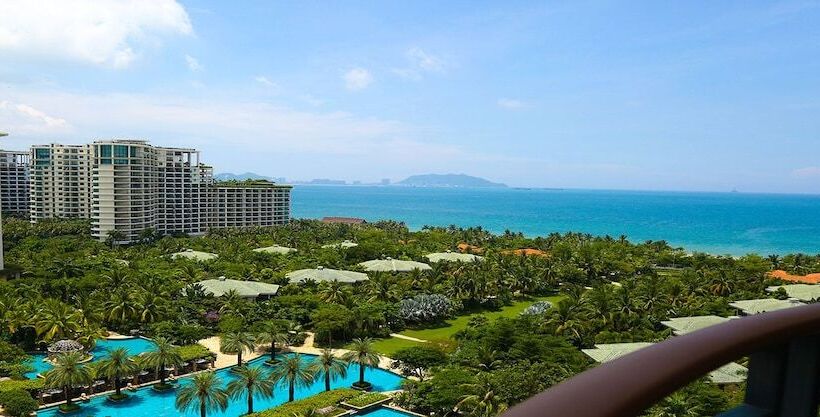 Номер Deluxe Вид на Море, Howard Johnson Resort Sanya Bay