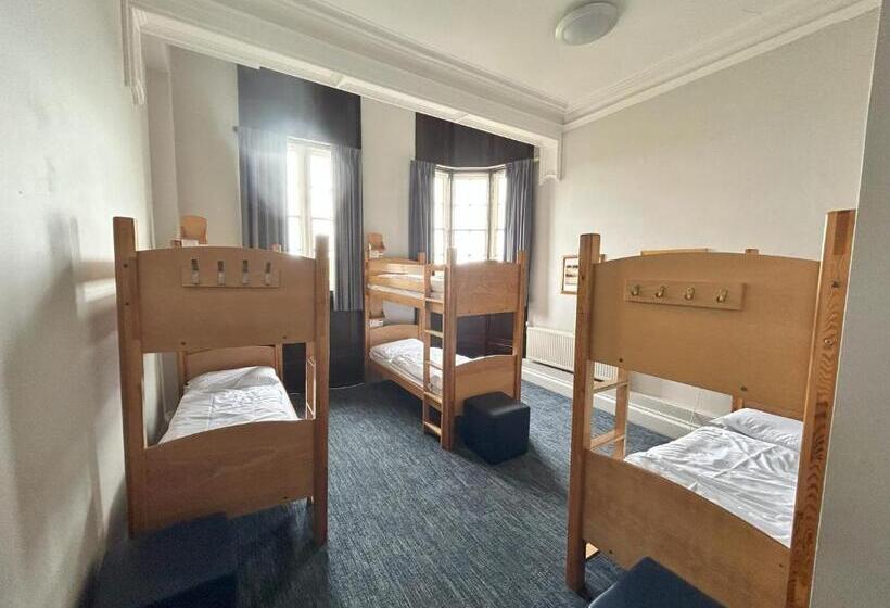 تختخواب در اتاق مشترک, Yha Whitby