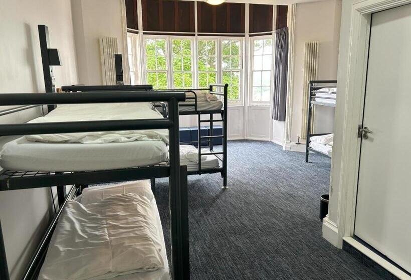 تختخواب در اتاق مشترک, Yha Whitby