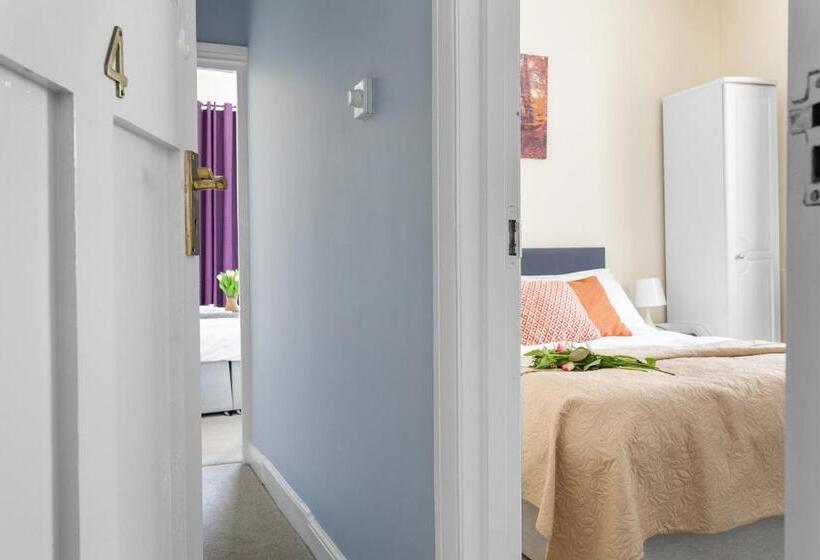 Quarto Basic, Wayfarer Guest House