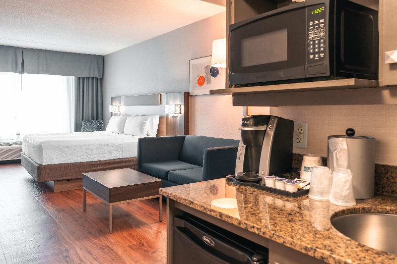 Люкс Кровать Кинг, Holiday Inn Express Kingston Central, An Ihg