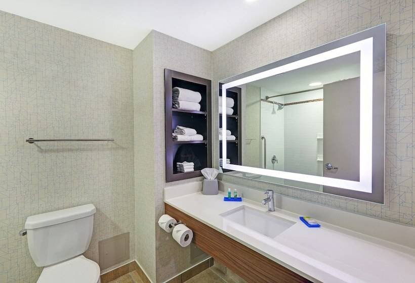 标准间, Holiday Inn Express & Suites   Woodstock, On Canada