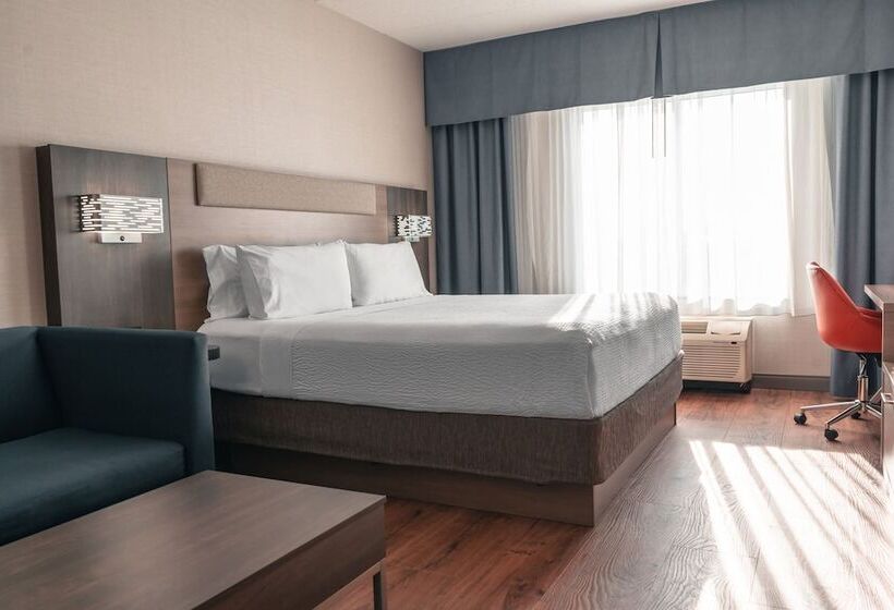 Номер Стандарт, Holiday Inn Express Kingston Central, An Ihg