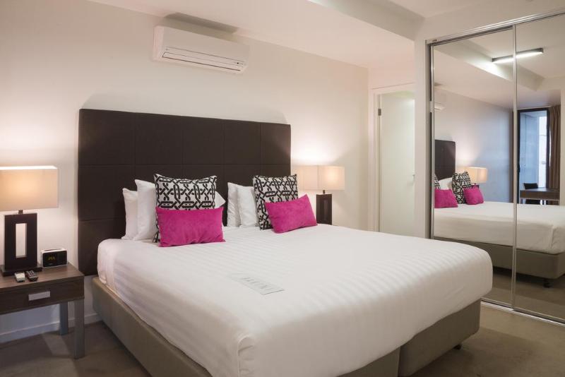 آپارتمان مدیریتی 3 خوابه, Mantra St Kilda Road