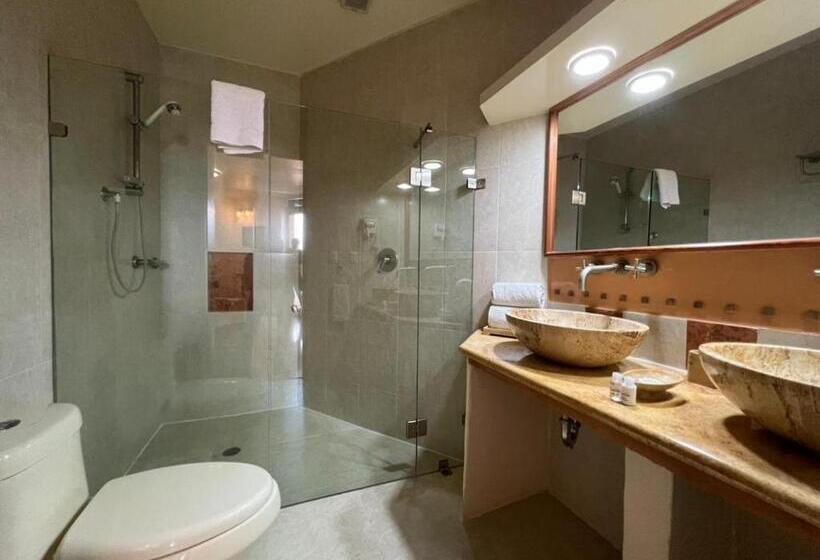 سوییت جونیور, Suites Xadani