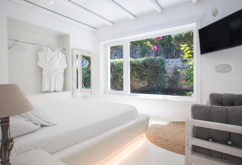 디럭스 스위트, Paros Palace