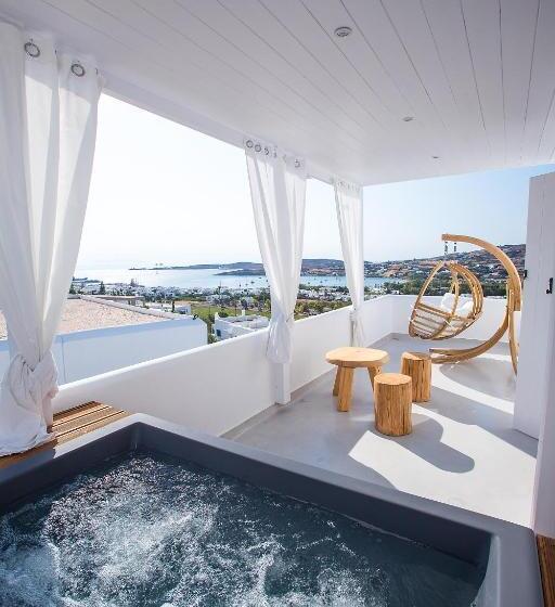 자쿠지 스위트, Paros Palace