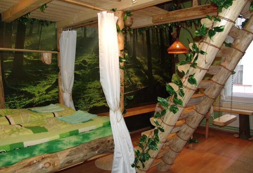 Quarto Familiar Banheiro Compartilhado, Artharmony Pension & Hostel