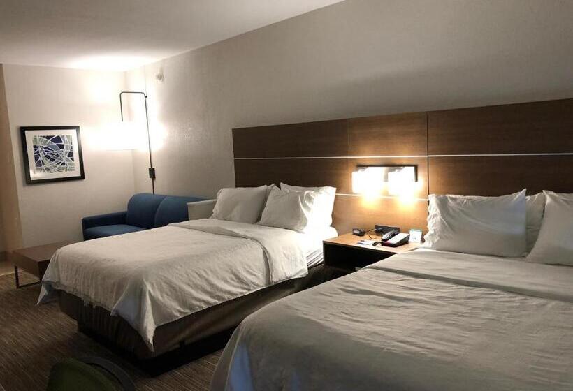 스위트, Holiday Inn Express Hotel & Suites Franklin, An Ihg