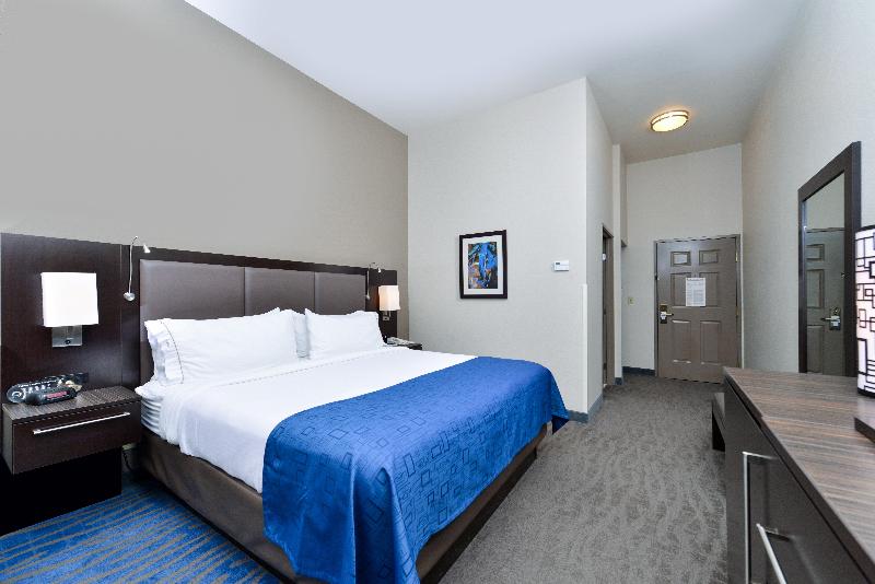 Стандартный Номер Кровать Кинг, Holiday Inn Express Hotel & Suites St. Louis West O Fallon, An Ihg