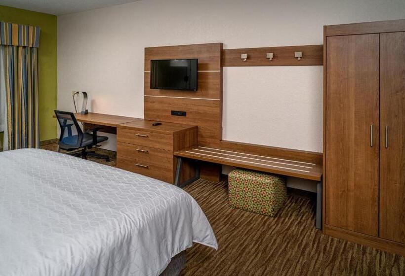 스탠다드 룸 킹사이즈 침대, Holiday Inn Express And Suites Pikeville, An Ihg