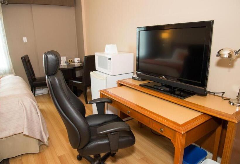 Номер Executive, Days Inn By Wyndham Berthierville