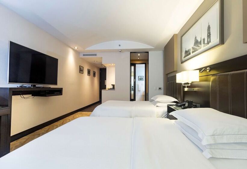 اتاق اجرایی, Hilton Bogota