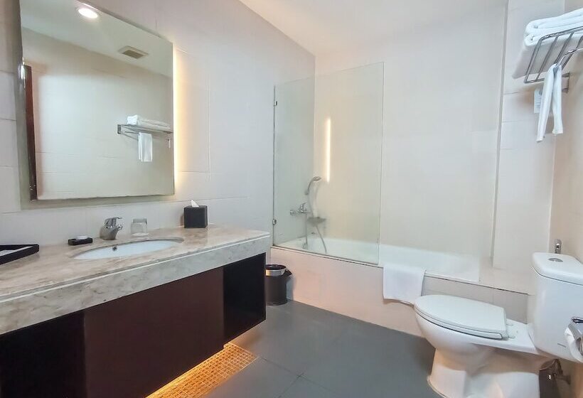 اتاق لوکس, Swiss Belhotel Ambon