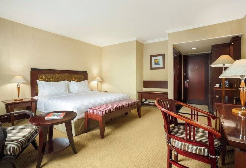 Номер Deluxe, Swiss Belhotel Tarakan