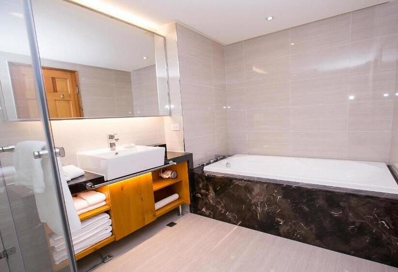 اتاق لوکس, The Richforest Hotel  Sun Moon Lake